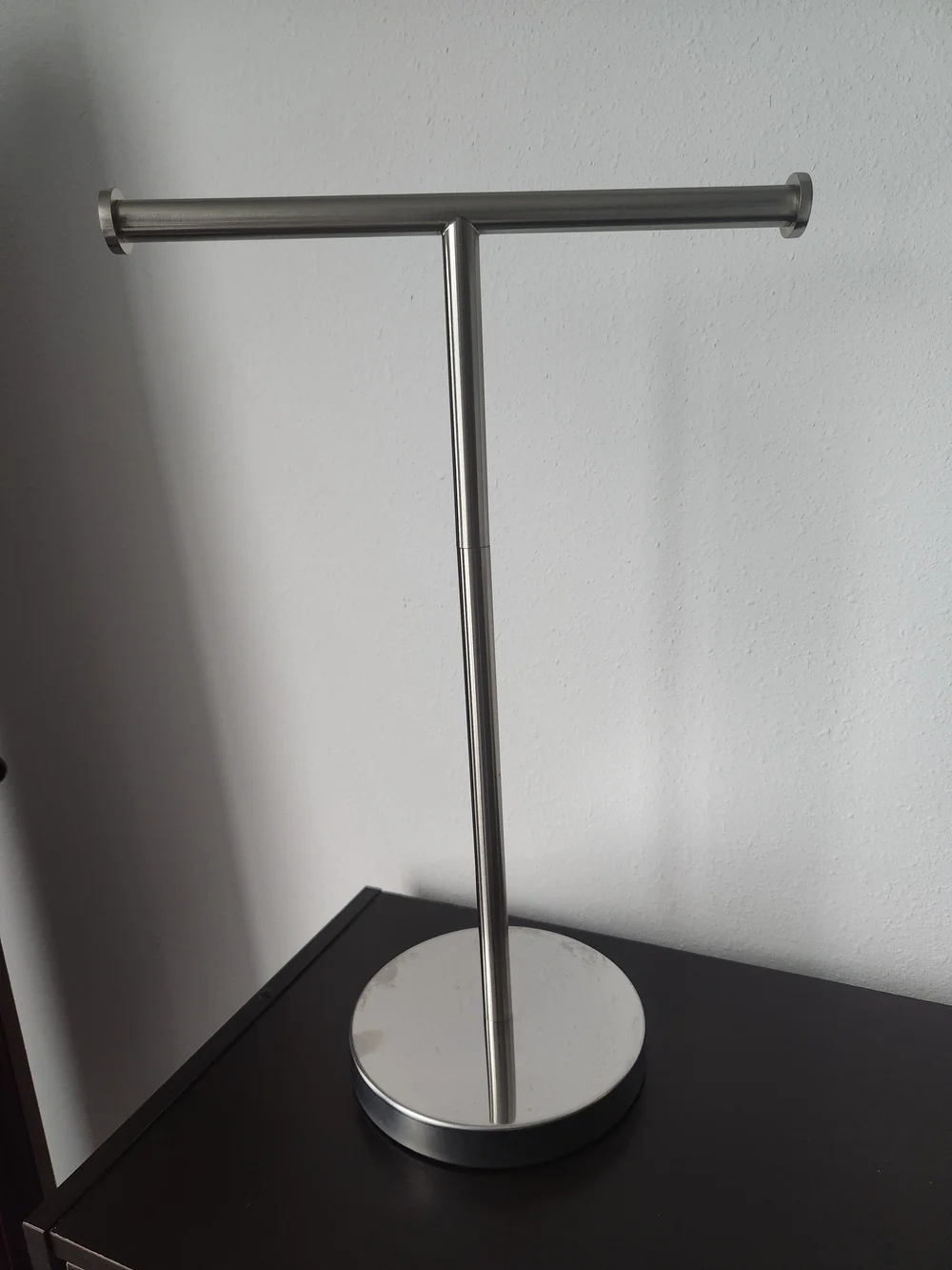 Modern Silver Towel Bar Stand